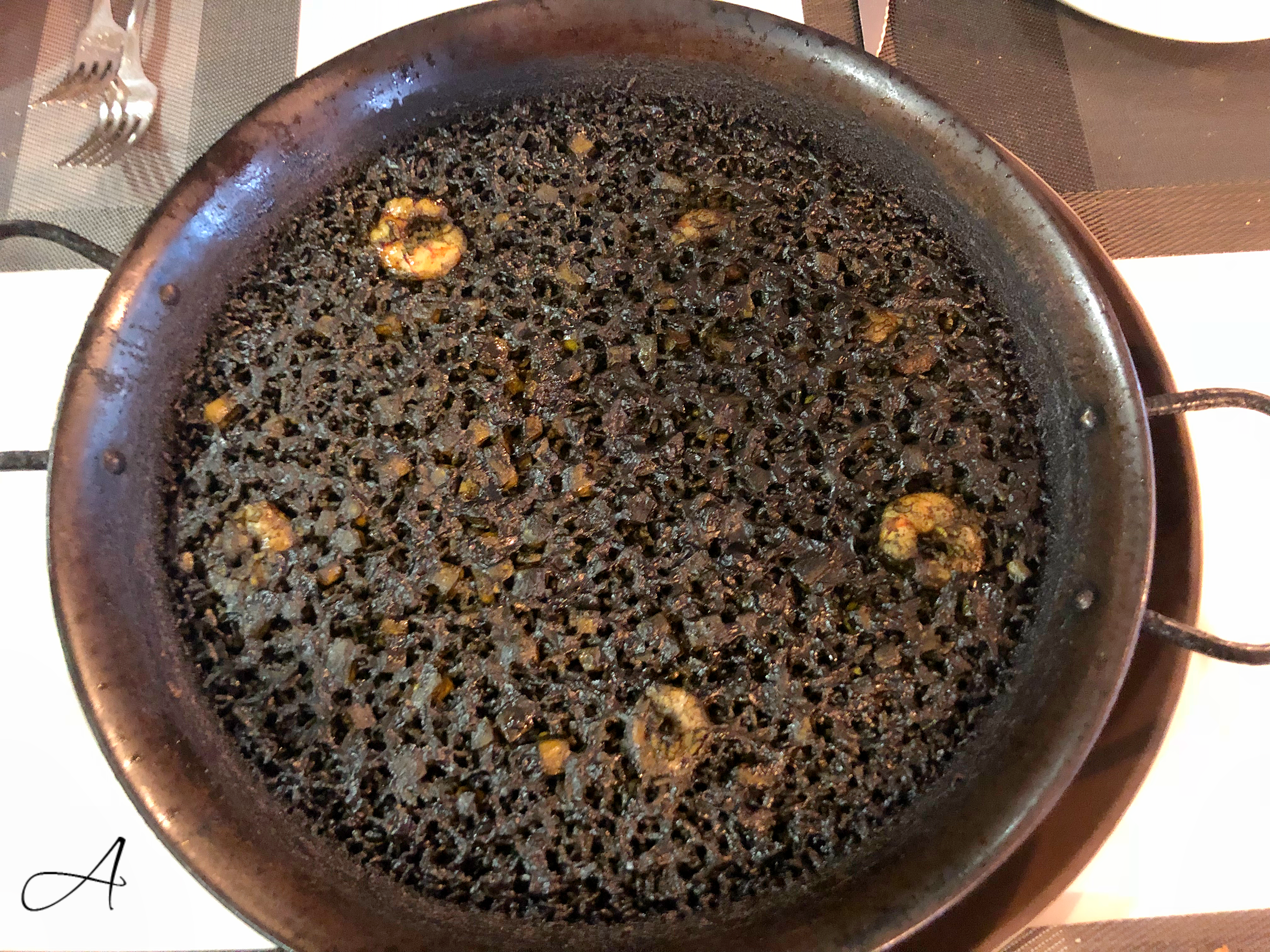 Paella negra